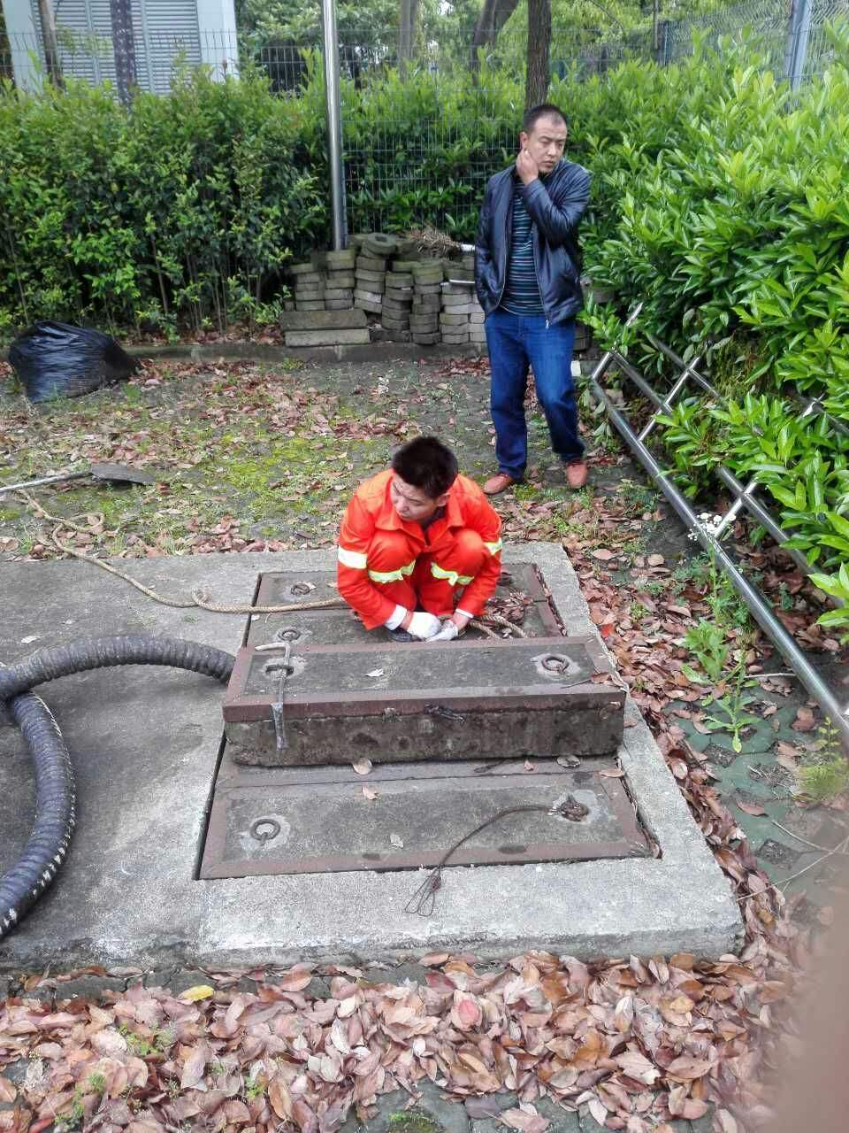 白鹭湖管理区吸污抽粪